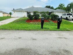 Pre-foreclosure in  SW 33RD TER Cape Coral, FL 33914