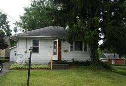 Pre-foreclosure in  KOLP PL NW Canton, OH 44709