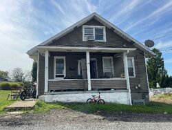  Calder Ave, Monaca PA