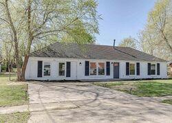 Pre-foreclosure in  Pearman Ave Radcliff, KY 40160