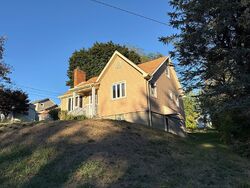  18th Ave, Beaver Falls PA