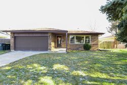 Pre-foreclosure in  SHERMAN ST Lansing, IL 60438