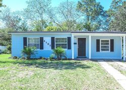 Pre-foreclosure in  Bunnell Dr Jacksonville, FL 32246