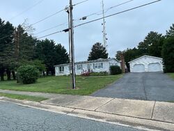 Pre-foreclosure in  CENTER ST Cecilton, MD 21913