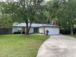 Pre-foreclosure in  Rustic Green Ct Jacksonville, FL 32257