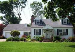 Pre-foreclosure in  LEWIS RD Northport, NY 11768