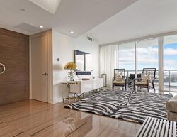Pre-foreclosure in  Alton Rd  Miami Beach, FL 33139