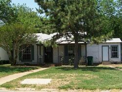 Pre-foreclosure in  LILAC ST Burkburnett, TX 76354
