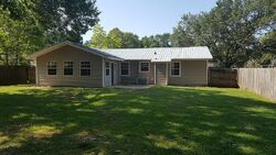 Pre-foreclosure in  DANTZLER ST Moss Point, MS 39563