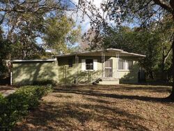 Pre-foreclosure in  W VIRGINIA CT Jacksonville, FL 32209
