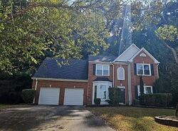 Pre-foreclosure in  SILVERCHASE DR SW Marietta, GA 30008