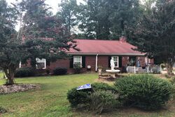 Pre-foreclosure in  TALL DEER DR Fairburn, GA 30213