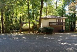 Pre-foreclosure in  CEDAR KNOLL CIR Roswell, GA 30076