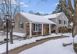 Pre-foreclosure in  Valley View Trl Sparta, NJ 07871