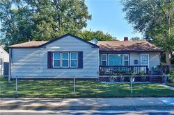 Pre-foreclosure in  W Kelly Ave Hampton, VA 23663