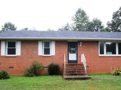  Hidden Acres Dr, Louisa VA