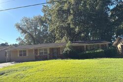 Pre-foreclosure in  ROSEHAVEN DR Jackson, MS 39209