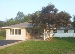 Pre-foreclosure in  Sedgwick Ln Willingboro, NJ 08046