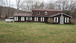 Pre-foreclosure in  Wildlife Ln Warren, PA 16365