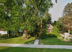 Pre-foreclosure in  Wisconsin St Oshkosh, WI 54901
