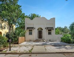 Pre-foreclosure in  6th St Sarasota, FL 34236