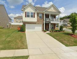 Pre-foreclosure in  Canyon Trl Denver, NC 28037