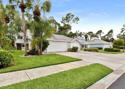Pre-foreclosure in  Monarch Cir Naples, FL 34116