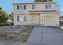  Ne 2nd St, Scappoose OR