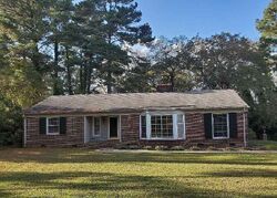 Pre-foreclosure in  State Rd Cheraw, SC 29520