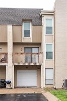  S Crackerneck Rd, Independence MO