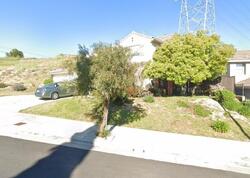 Pre-foreclosure Listing in Filbert St SYLMAR, CA 91342
