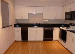 Pre-foreclosure in  Freedom Holw Unit 403 Salem, MA 01970