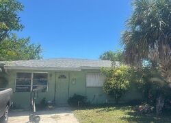 Pre-foreclosure in  5th Ave N Naples, FL 34102