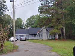 Pre-foreclosure in  SAM RAYBURN DR Hattiesburg, MS 39402