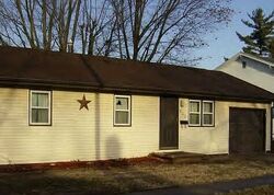 Pre-foreclosure in  Garfield St Georgetown, IL 61846