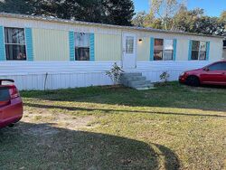 Pre-foreclosure in  Fruitland Park Cir Eagle Lake, FL 33839