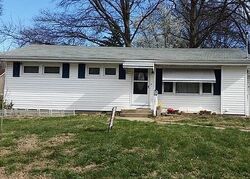 Pre-foreclosure in  E 8th St Washington, MO 63090