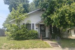 Pre-foreclosure in  S Madison Ave Madisonville, KY 42431