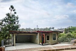 Pre-foreclosure in  N Rustic Dr Los Angeles, CA 90065