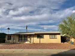 Pre-foreclosure in  E 24th Pl Yuma, AZ 85365