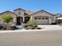 Pre-foreclosure in  Carefree Way Manteca, CA 95336