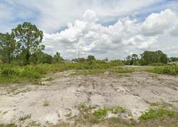 Pre-foreclosure in  Cellini St E Lehigh Acres, FL 33974