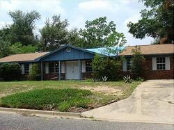 Pre-foreclosure in  Easy St Milton, FL 32570