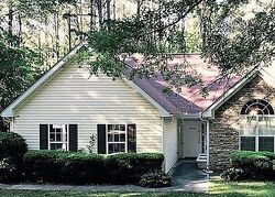 Pre-foreclosure in  GORDON RD Senoia, GA 30276