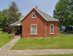  E Woodyard Ave, Ridge Farm IL