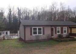 Pre-foreclosure in  STARBROOKE DR Newton, NC 28658
