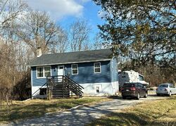 Pre-foreclosure in  Curtis Dr East Berlin, PA 17316