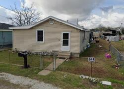 Pre-foreclosure in  Heltz St Garyville, LA 70051