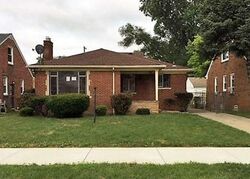 Pre-foreclosure in  WHITCOMB ST Detroit, MI 48235