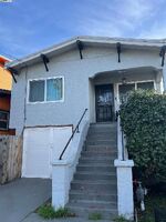 Pre-foreclosure in  ROOSEVELT AVE Richmond, CA 94801